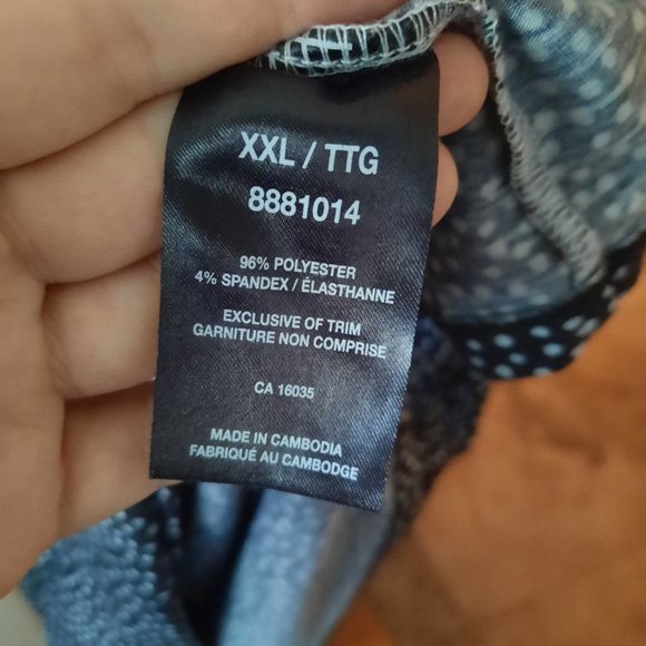 🎉 Host Pick 🎉 Sansara black and white twist front midi dress - Picture 6 of 7